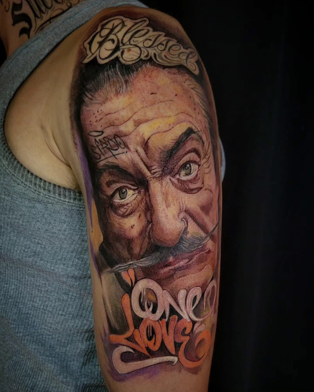 tatuagem masculina, tatuagem masculino, tatuagem, realismo, tattoo, piercing, foto de tatuagens masculinas, luzart, preto e cinza, blackwork, tatuagem no braço masculino - 3220