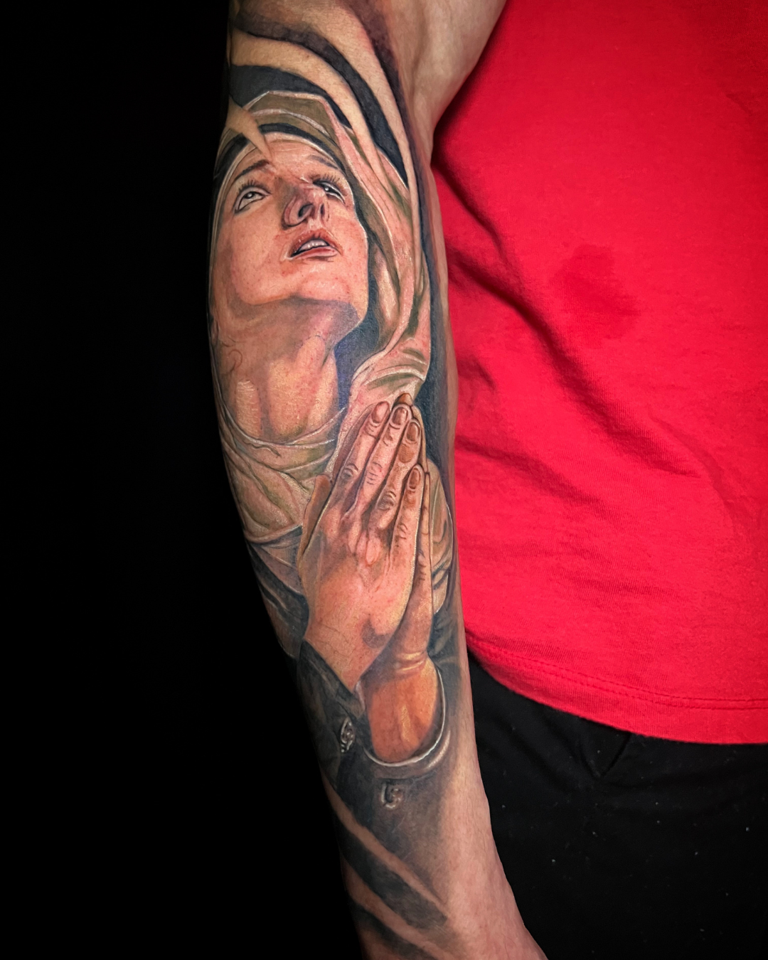 tatuagem colorida, tatuagem masculina, tatuagem, realismo, tattoo, tatuagem desenho, tatuagem feminina, tatuagem delicada, tatuagem no braço masculino - 17